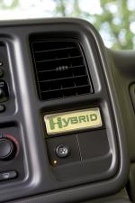 GMC Sierra Hybrid 2005 года
